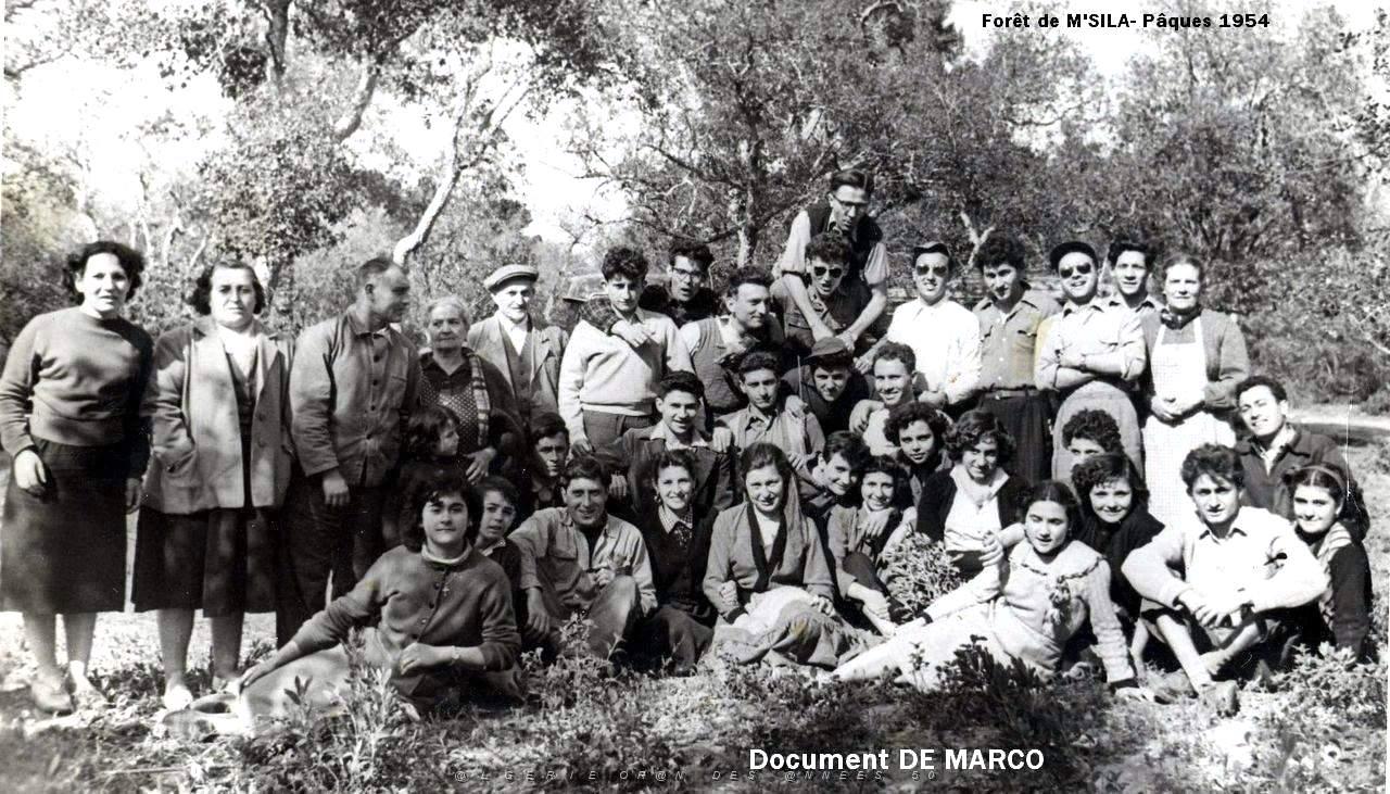 Oran- SDV- 2412-  De Marco- M'Sila- Fetes de Paques- 1954.jpg